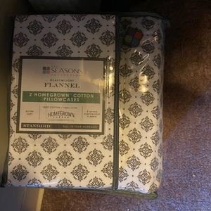 King size flannel bed sheets and pillow cases